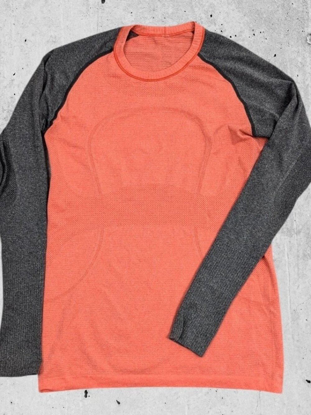 Womens Lululemon Swiftly Tech Shirt Size 8 Coral & Gray